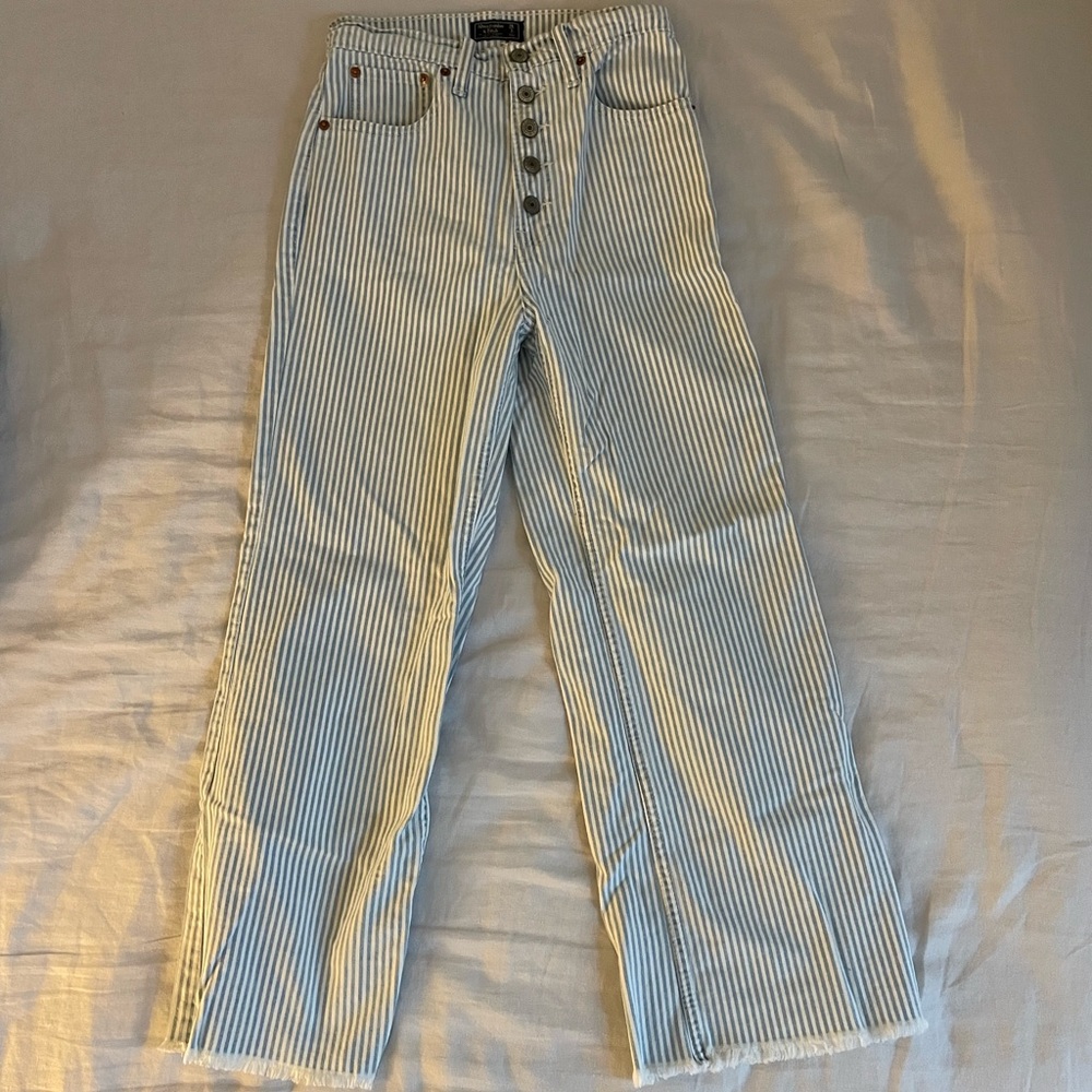Abercrombie Wide Leg blue & white striped jeans